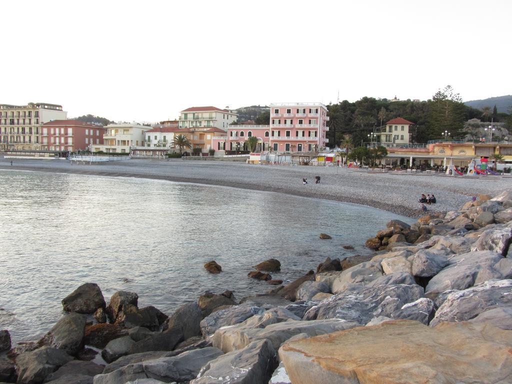 La Casa Della Zia Villa Bordighera Szoba fotó